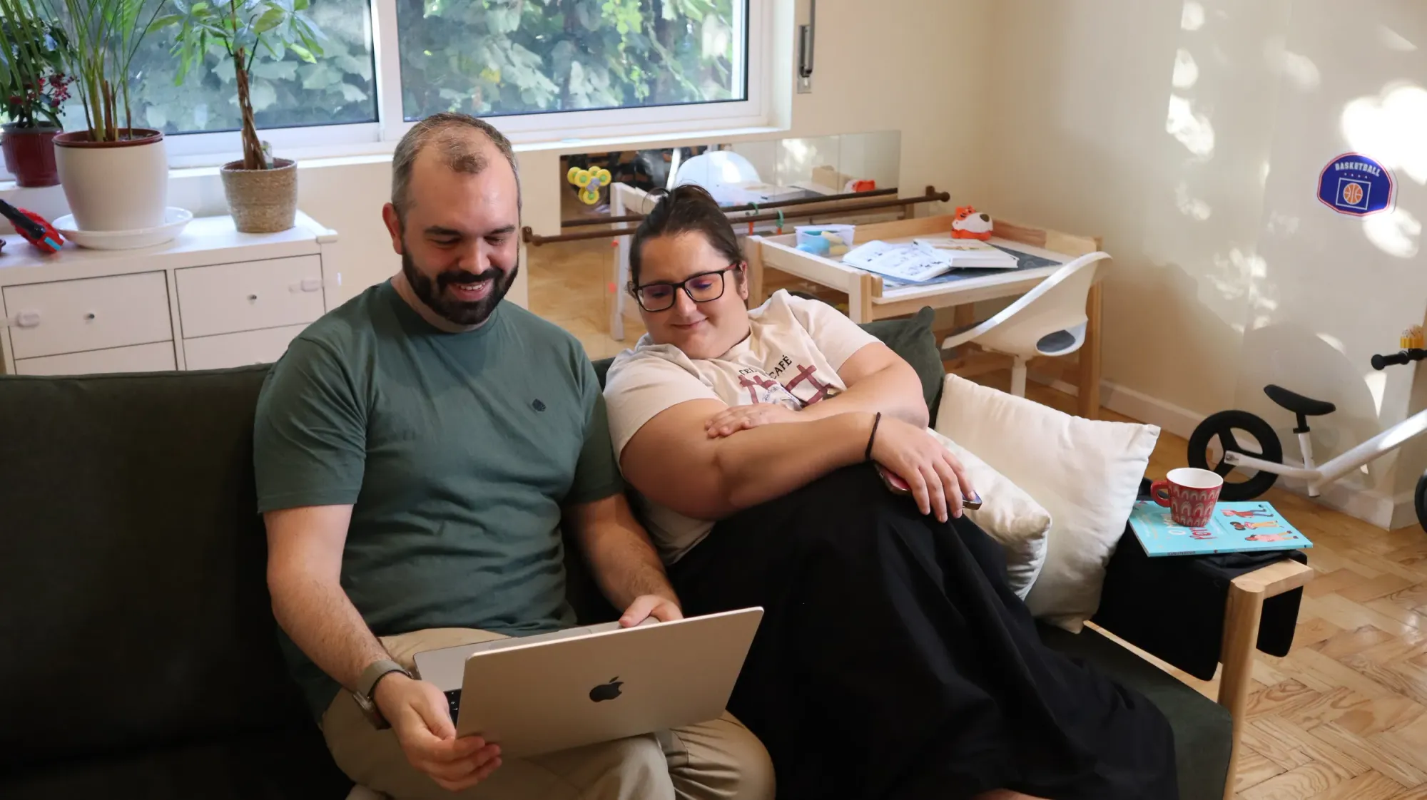 cofundadores do soso app veronica e romulo